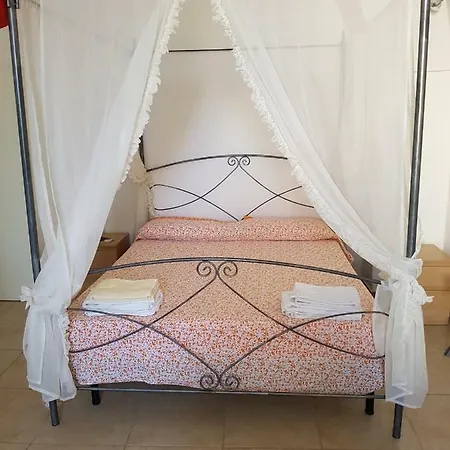 Bed & Breakfast Cali Nitta Storic Corigliano dʼOtranto